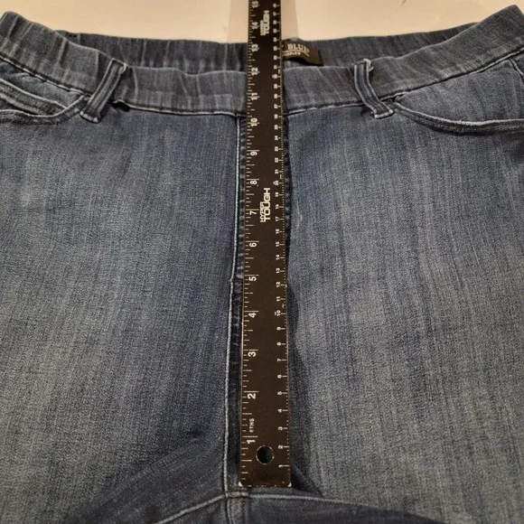 Judy Blue Jean Shorts Womens 3XL High Rise Pull On Fringed Stretch Denim Shorts - Picture 6 of 8